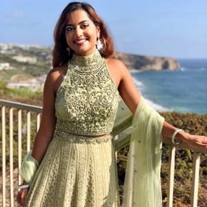 Meet your Posher, Salonia